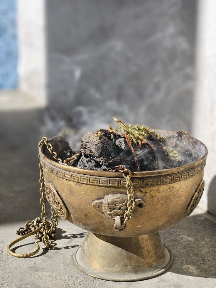 OLIBANUM / FRANKINCENSE ESSENTIAL OIL - BOSWELLIA SERRATA (INDIA) (INCIENSO)